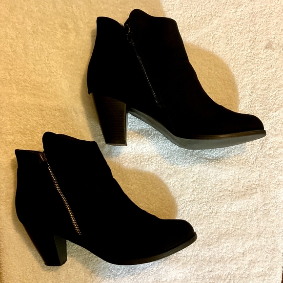 JUSTFAB BLACK & BROWN Western Style Loana Faux Suede Stacked Heel BootS. Sz-10 - Picture 4 of 12